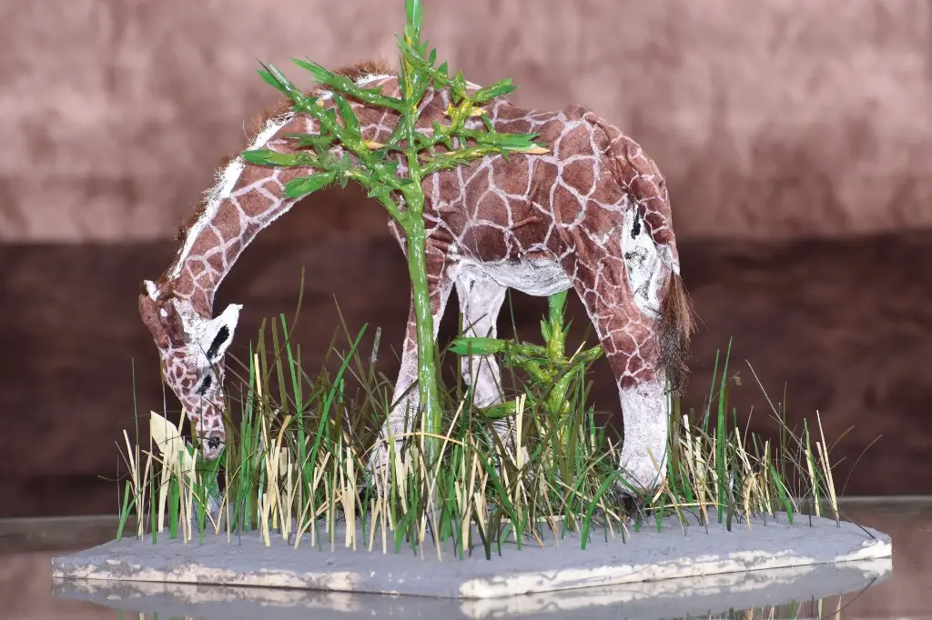 Unique, Reticulated Giraffe Bull,  Artwork - Original Wildlife Sculpture - Handcrafted, African Art, Decor - One-of-a-Kind, Animal Figurine - Nature-Inspired Gift -wildlife, conservation art,  Free Shipping Worldwide