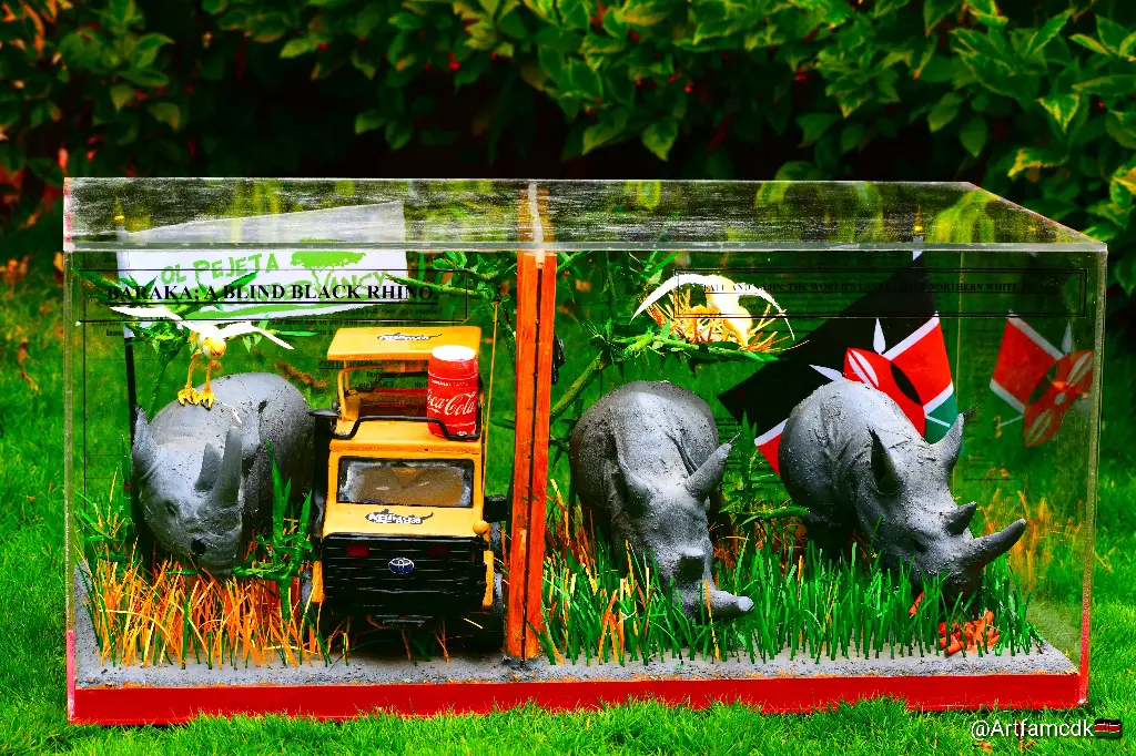 Rhino, Rhino art, Rhinoceros, Rhino sculpture, Wild animal, Wildlife, Wildlife art, Northern white rhino, Fatu and Najin, Handmade art.